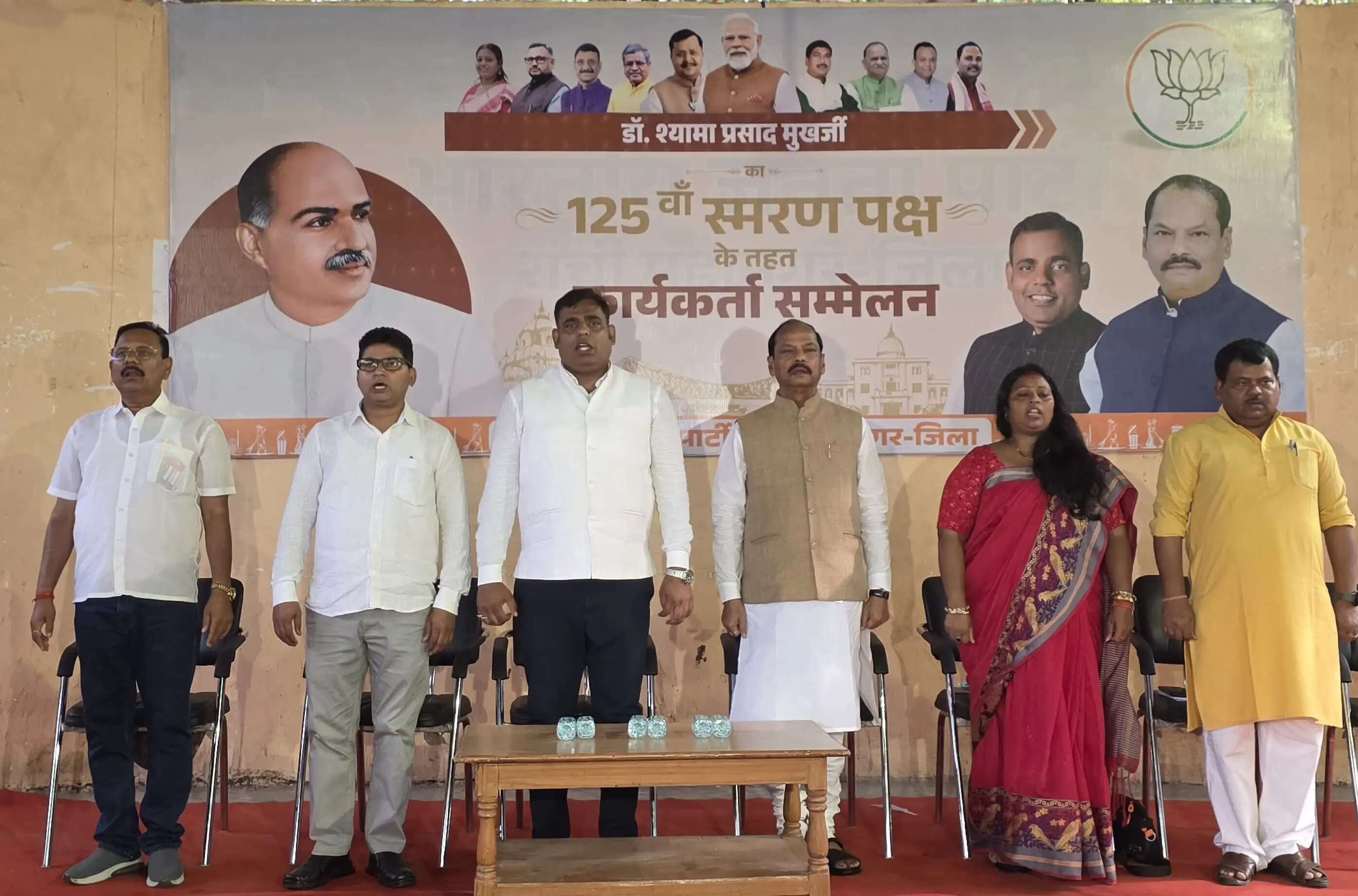झारखंड में सिंडिकेट की सरकार, जनता परिवर्तन का इंतजार कर रही : रघुवर