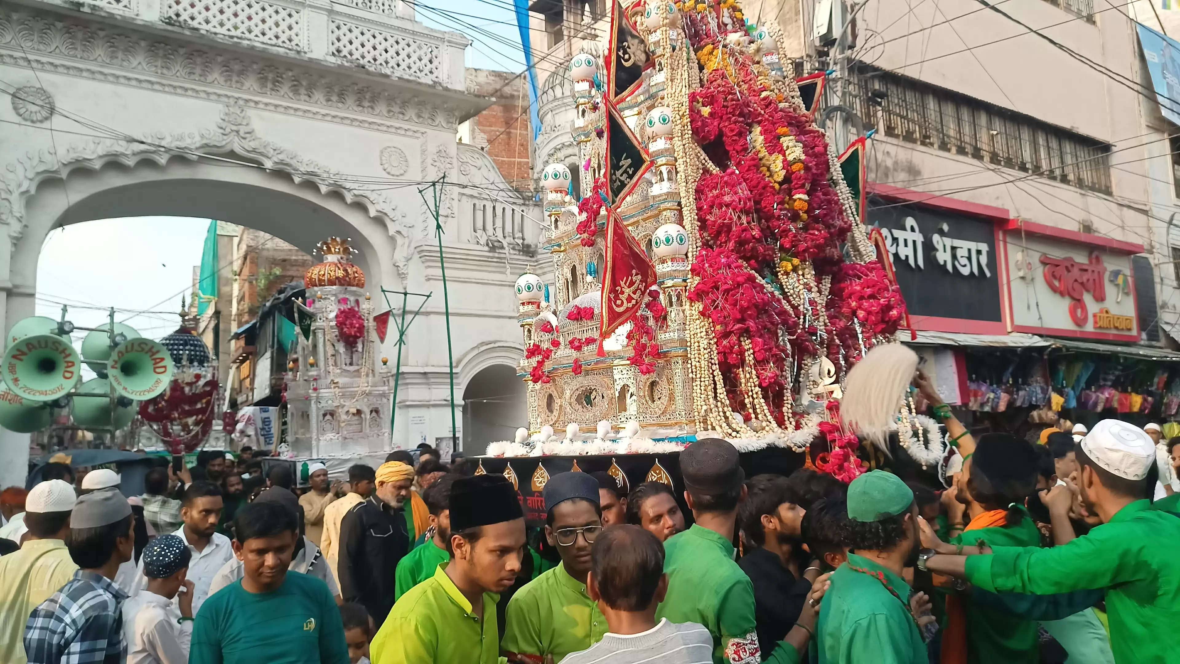 जबलपुर : संस्कारधानी में मोहर्रम के ताजियों का निकला जुलूस