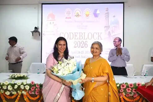 युवा सोच व डिजिटल नवाचार से बनेगा आत्मनिर्भर और विकसित भारत : कुलपति