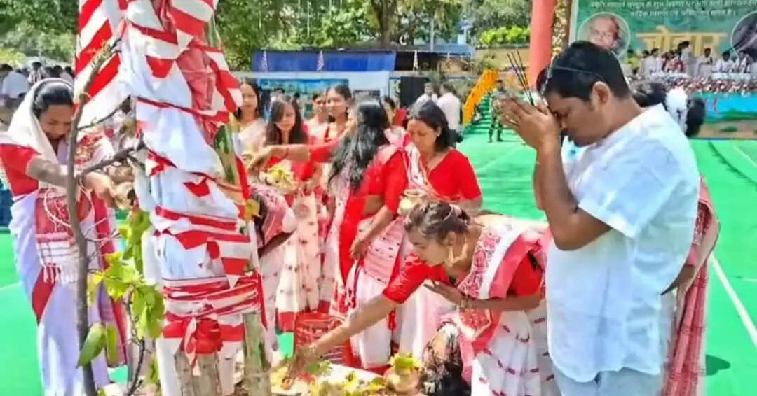 रांची में धूमधाम से मनाया गया सरहुल, मुख्य पाहन ने की अच्छी बारिश और भरपूर फसल की भविष्यवाणी