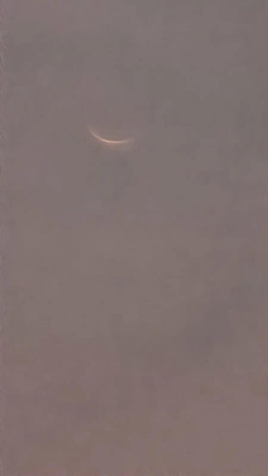 वाराणसी में ईंद का चांद दिखा, शनिवार को ईद, जमकर आतिशबाजी,बधाईयों का दौर शुरु