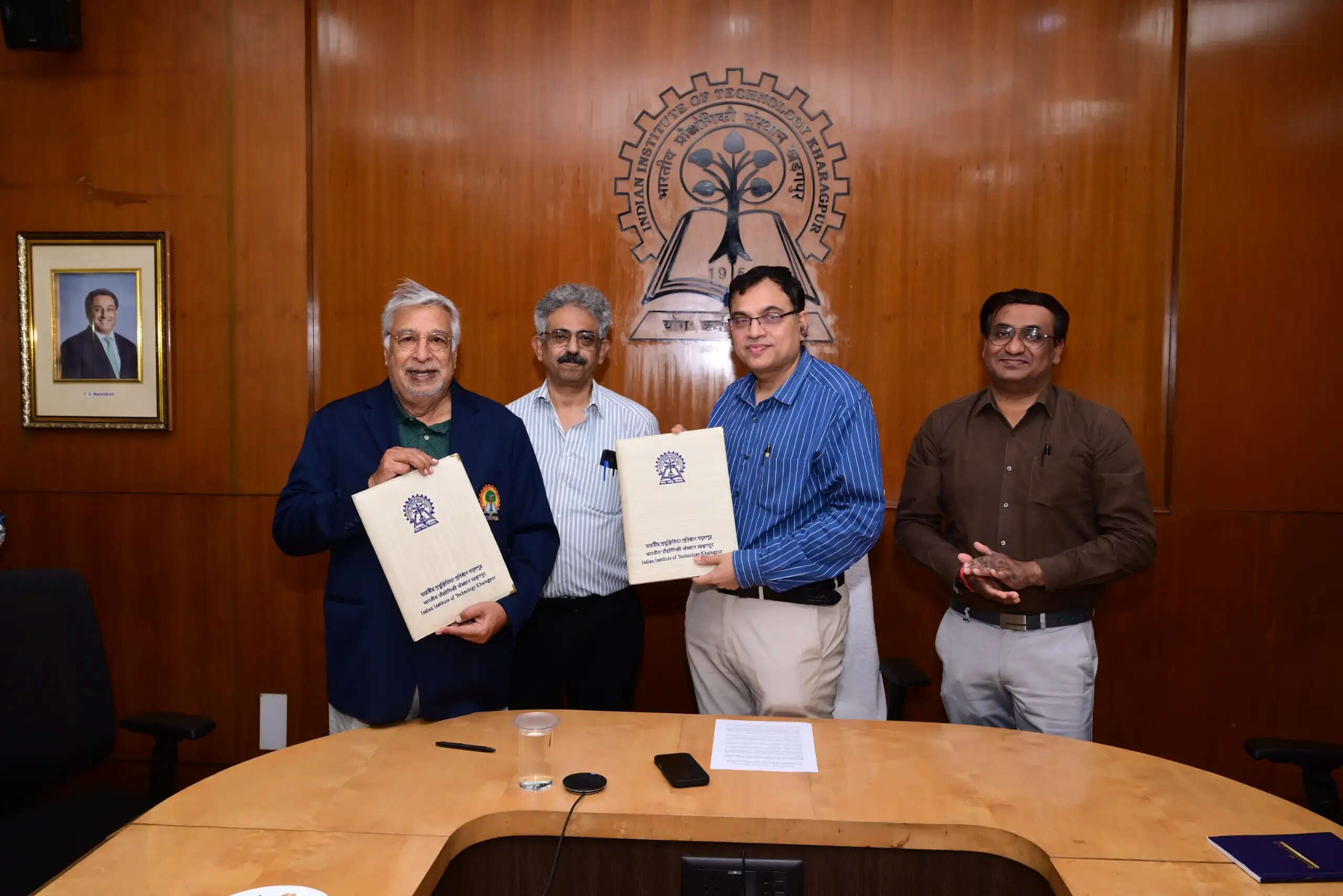 आईआईटी खड़गपुर में बनेगा भारत का पहला फिजिकल एआई स्कूल