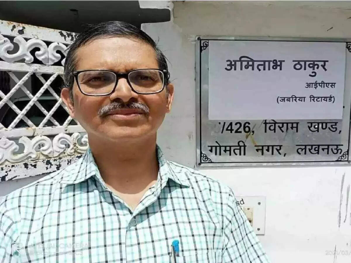 वाराणसी: राज्य मंत्री के दबाव में बिल्डर पर कार्रवाई ना होने का आरोप