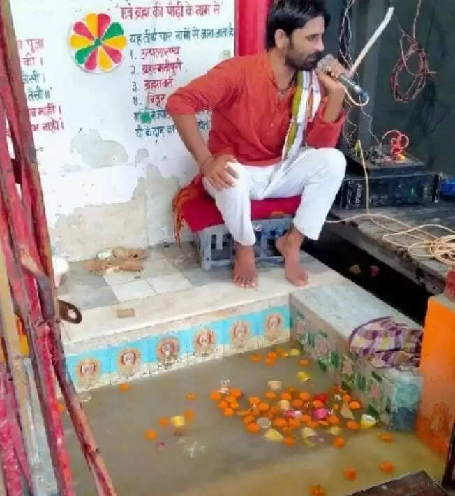 बिठूर में उफनाई गंगा से डूबी ब्रह्मावर्त घाट की ब्रह्म खूंटी