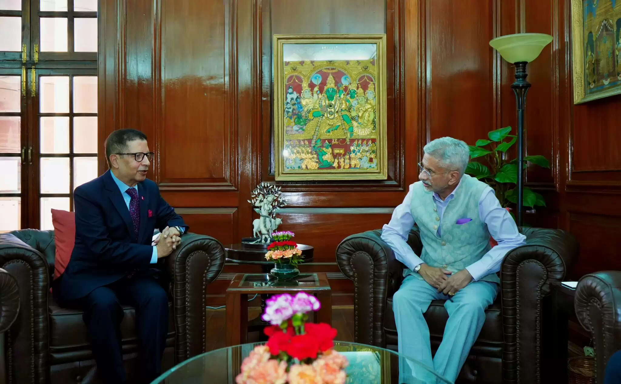 डॉ. जयशंकर ने राजदूत शर्मा से मिल पहलगाम हमले में मारे गए नेपाली युवक के प्रति संवेदना जताई