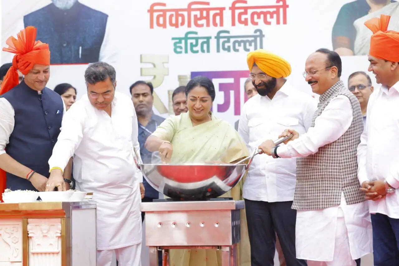 (अपडेट) ‘खीर सेरेमनी’ के साथ बजट सत्र की शुरुआत, मुख्यमंत्री ने ‘विकसित और हरित दिल्ली' के संकल्प को दोहराया