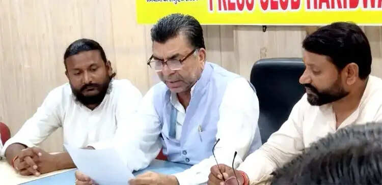 एसआईआर की आड़ में मूल मुद्दों से ध्यान भटका रही सरकार : आफाक
