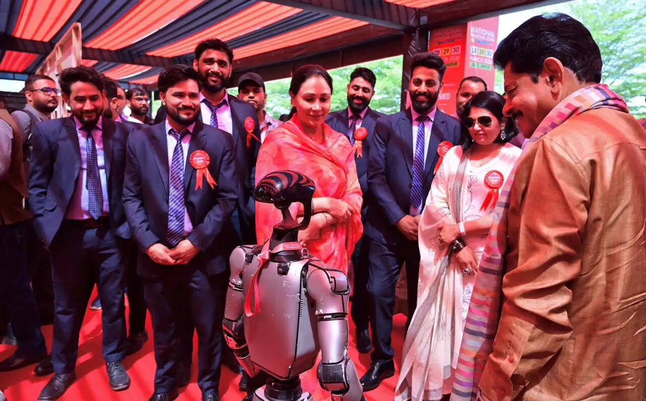 नेशनल प्रिंटिंग एक्सपो का आगाज: उपमुख्यमंत्री दीया कुमारी ने तकनीकी नवाचारों को सराहा