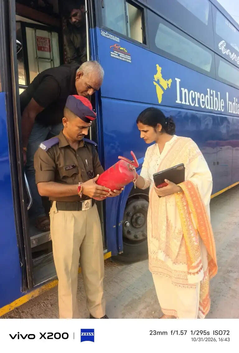 हरिद्वार में परिवहन विभाग ने 137 चालान, 22 बसों पर कार्रवाई