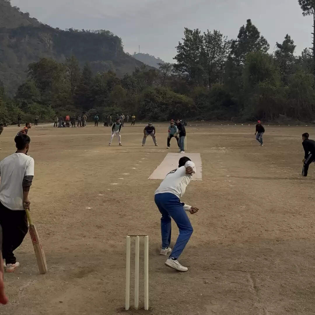 बीबीएमबी हेलीपेड ग्राउंड में बदार क्रिकेट कप का दूसरा सीजन शुरू, 40 टीमें मैदान में