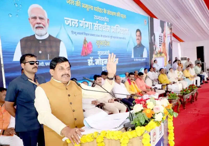 पानी की बूंद-बूंद बचाने के लिए सनातन संस्कृति की पवित्र धारा का अभियान है जल गंगा संवर्धन: मुख्यमंत्री डॉ. यादव