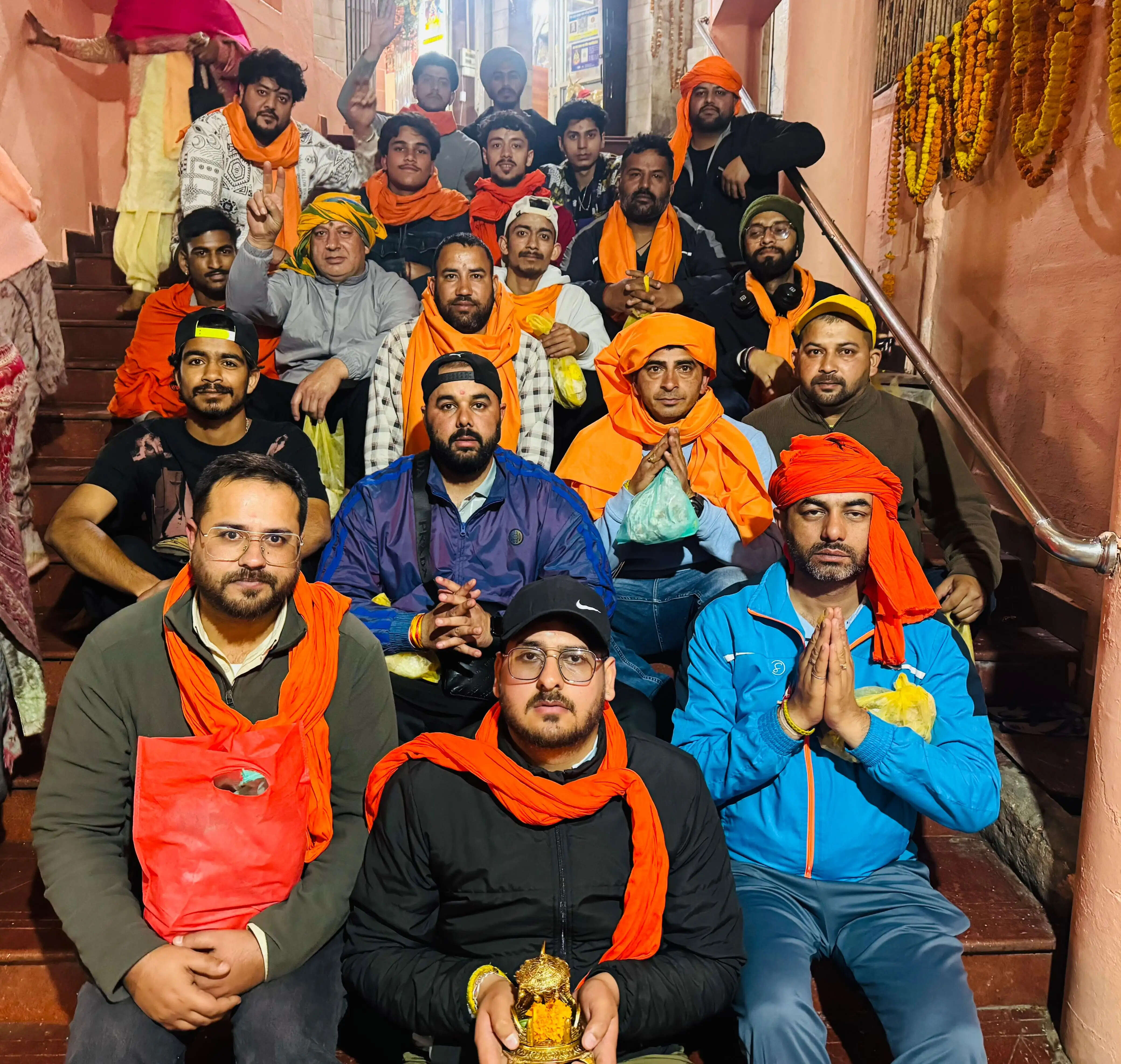 मंडी पंडोह के युवाओं ने सफलतापूर्वक तय की दियोटसिद्ध की चौथी पैदल श्रद्धा यात्रा