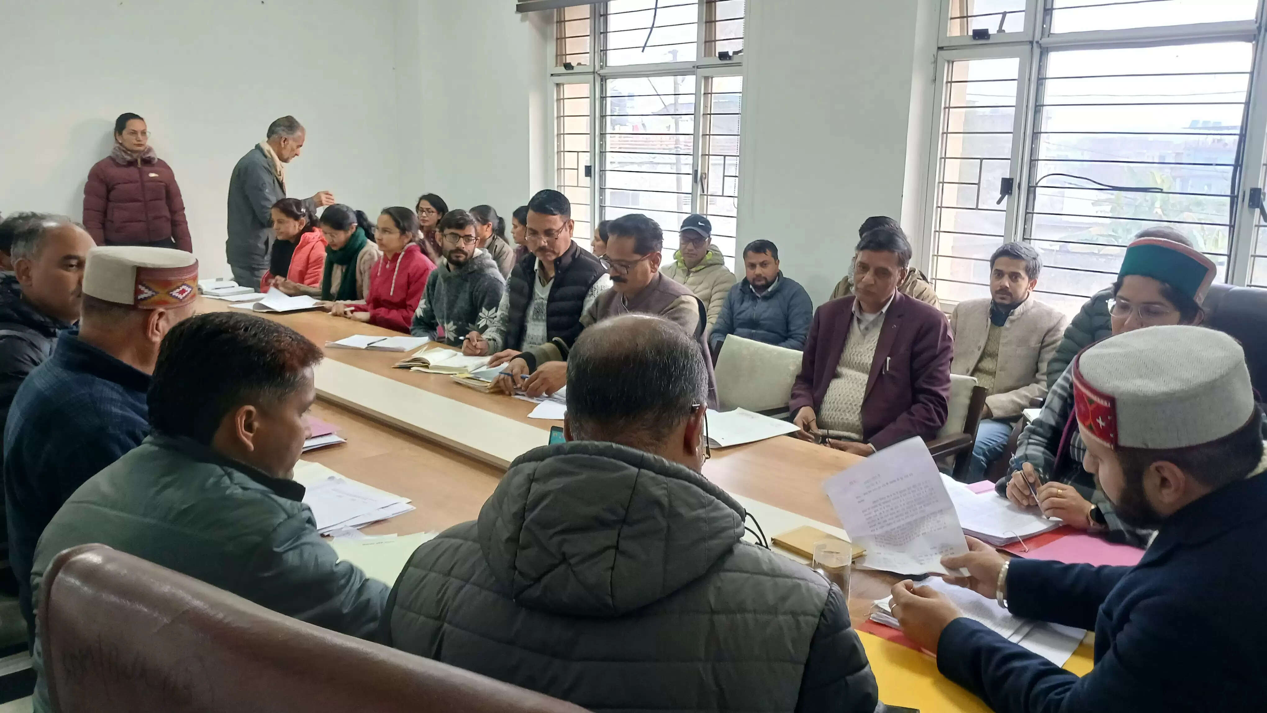 31 मार्च 2026 तक पुराने लंबित तकसीम और निशानदेही के मामलों का निपटारा सुनिश्चित करें :अपूर्व देवगन