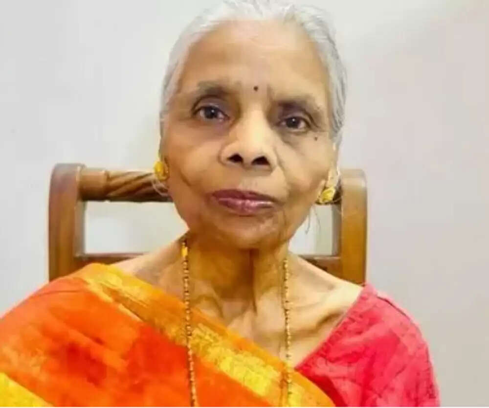 छत्तीसगढ़&nbsp;के&nbsp;वन&nbsp;मंत्री&nbsp;केदार कश्यप की माता मनकी देवी का निधन, मुख्यमंत्री&nbsp;साय ने&nbsp;जताया&nbsp;शाेक