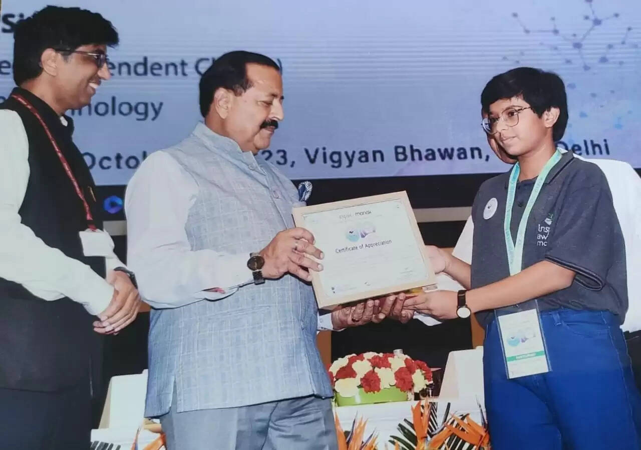 शाजापुर: इटर्नल स्कूल की ब्राह्मी ने इंस्पायर अवार्ड मानक में रचा इतिहास