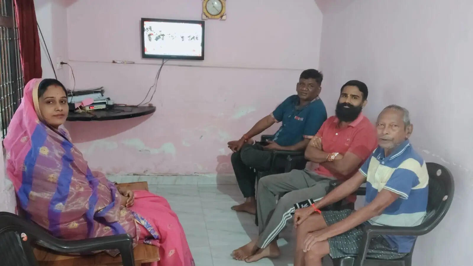 वार्डवासियों ने सुनी प्रधानमंत्री मोदी की ‘मन की बात