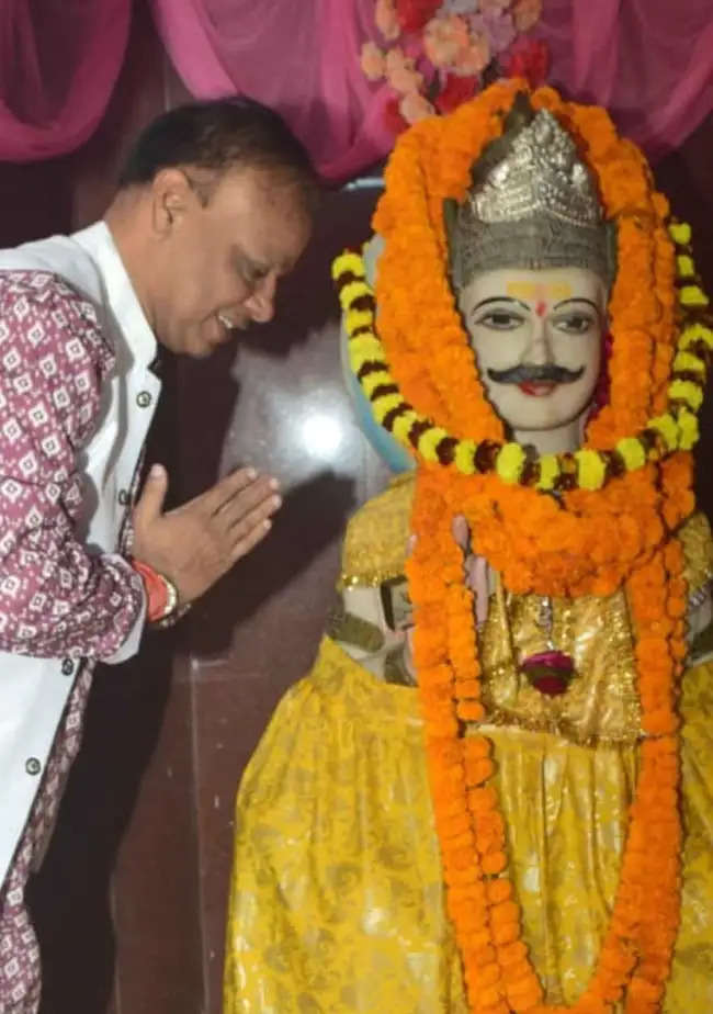 पृथ्वी के प्रथम न्यायाधीश प्रभु चित्रगुप्त महाराज : पवन श्रीवास्तव