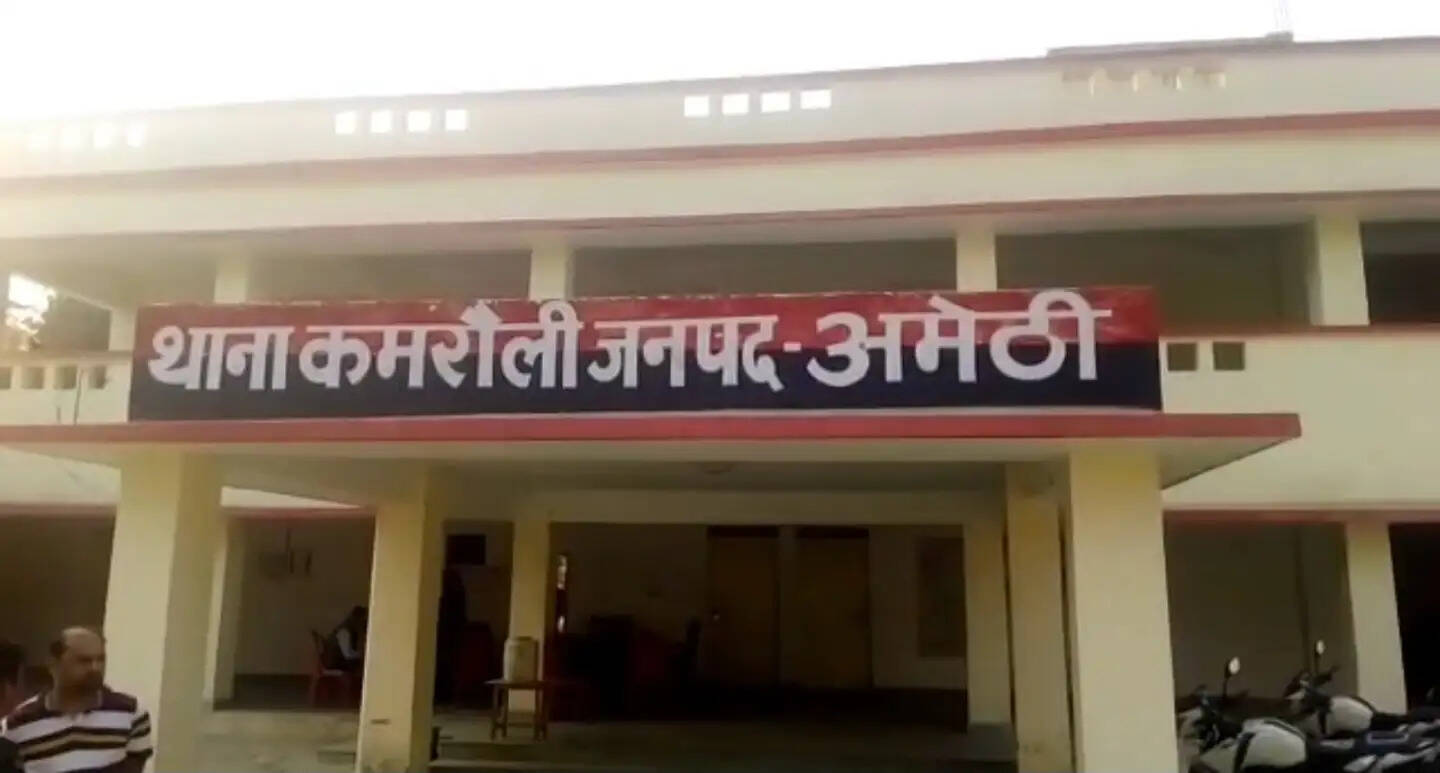 बुखार से पीड़ित सात वर्षीय बच्ची की मौत, डॉक्टर पर इलाज में लापरवाही का आरोप