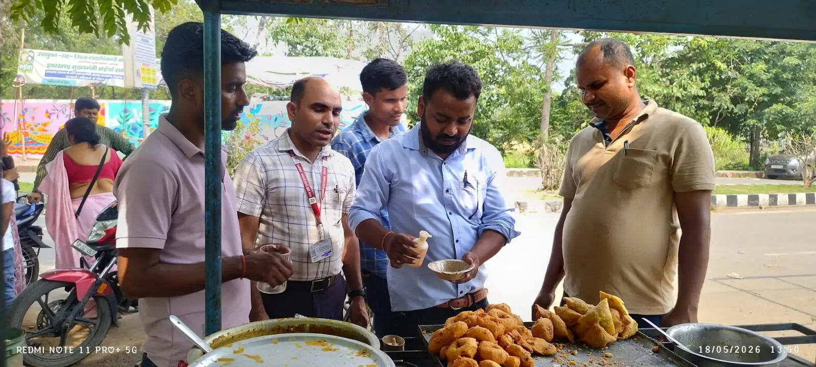 रामगढ़ में खाद्य सुरक्षा विभाग ने की कार्रवाई, नकली पनीर और मिलावटी खाद्य सामग्री नष्ट
