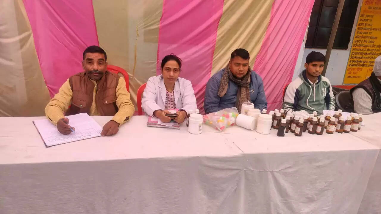 आरोग्यम शिविर में ग्रामीणों को मिला स्वास्थ्य लाभ