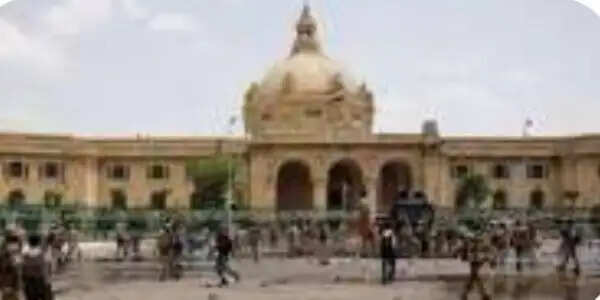 योगी सरकार ने अनुपूरक बजट में राजस्व विभाग के लिए खोला खजाना, विकास कार्यों को मिलेगी रफ्तार