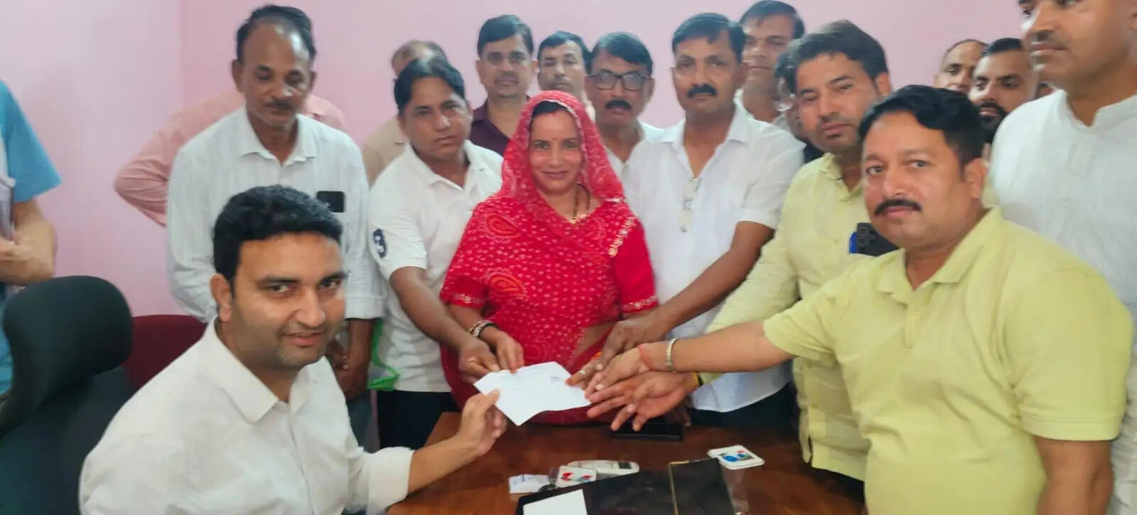 खेतड़ी में कांग्रेस की चेयरमैन ने बदला पाला, भाजपा की गीता सैनी का निर्विरोध अध्यक्ष बनना तय!