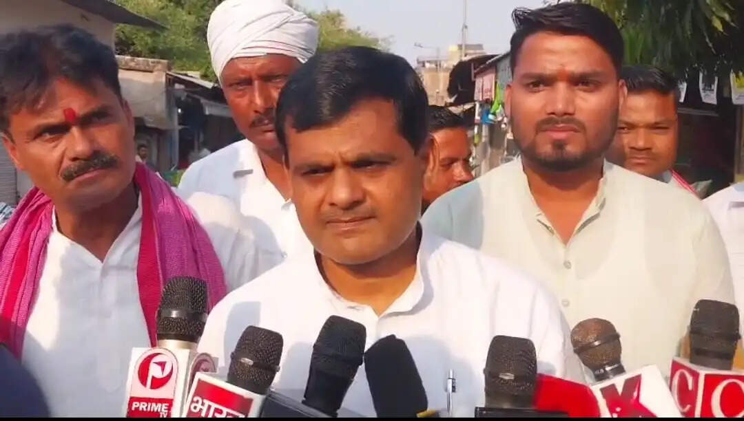 सपा जिलाध्यक्ष ने भाजपा पर लगाया बूथ कैप्चरिंग का आरोप, चुनाव निरस्त कराने की मांग