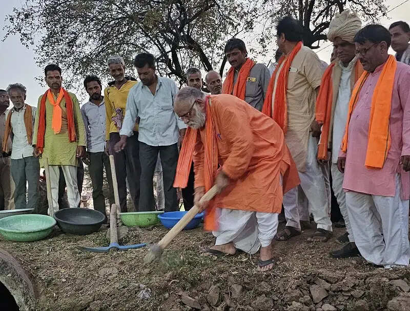 जल गंगा संवर्धन अभियानः प्राथमिकता से हो रहे हैं जल स्रोतों के संरक्षण एवं संवर्धन के कार्य