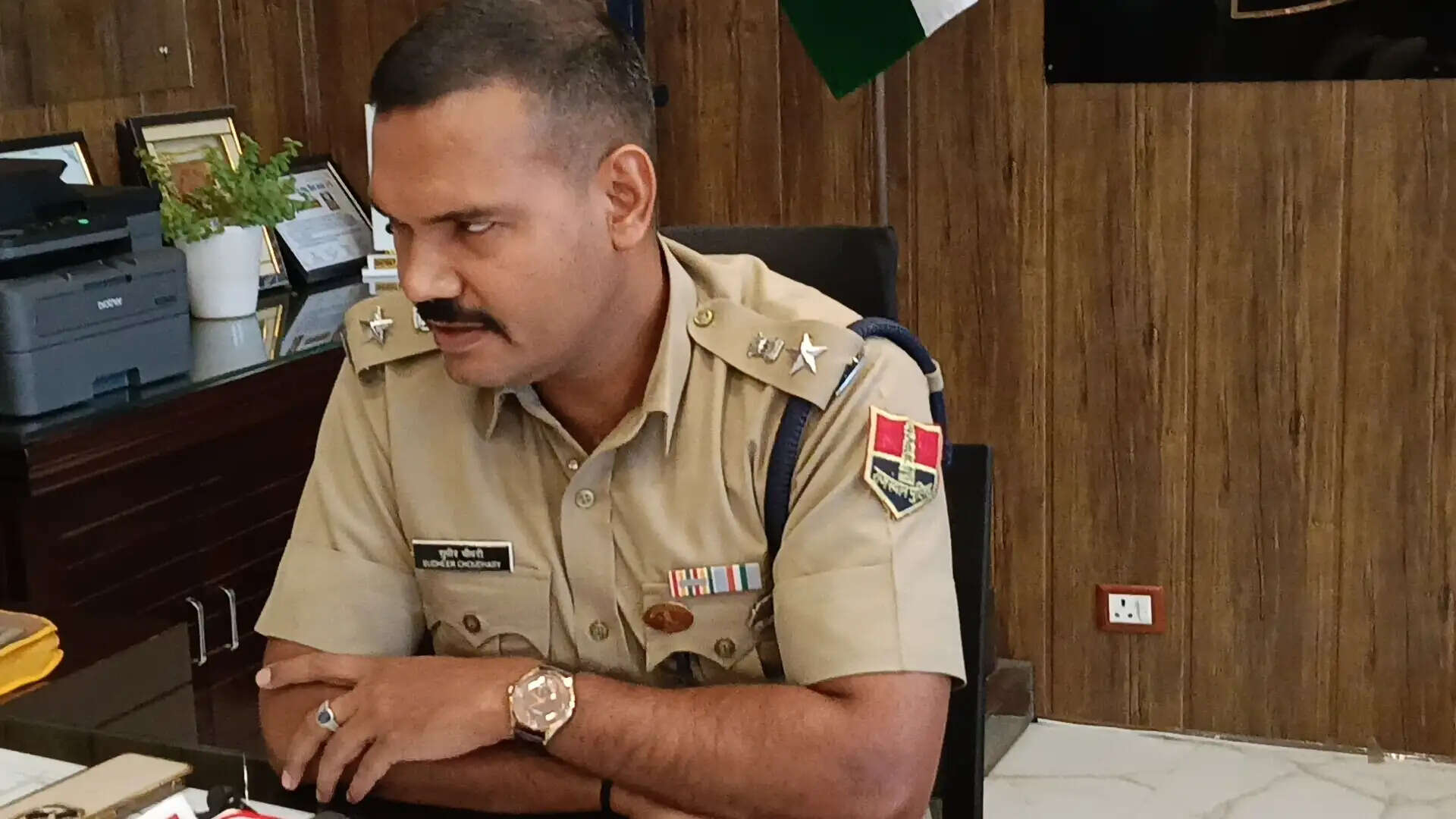 तमिलनाडु सीएम का डीपफेक वीडियो बनाने वाला आरोपित अलवर से गिरफ्तार, ठगी में इस्तेमाल मोबाइल बरामद