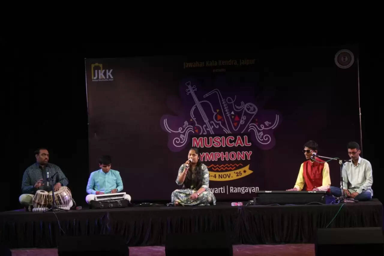 जवाहर कला केंद्र : संगीत के जरिए कलाकारों ने फैलाई सकारात्मकता की रोशनी
