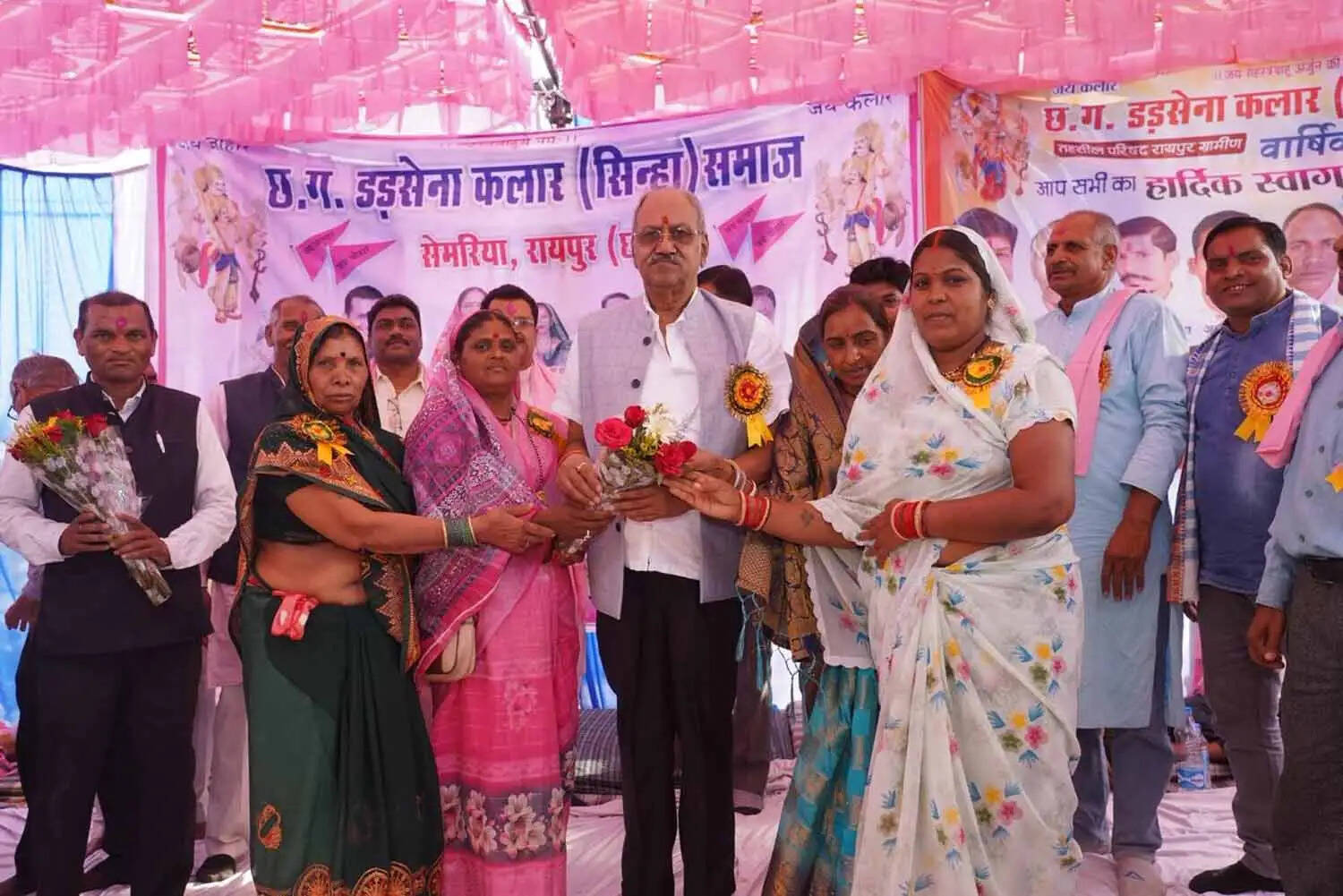 समाज की शक्ति संगठन और सेवा में है : सांसद बृजमोहन अग्रवाल