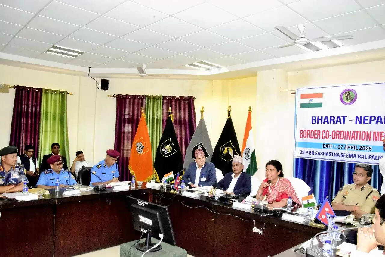 भारत-नेपाल के अधिकारियाें ने सीमा काे सुरक्षित व अपराधमुक्त बनाने का लिया संकल्प