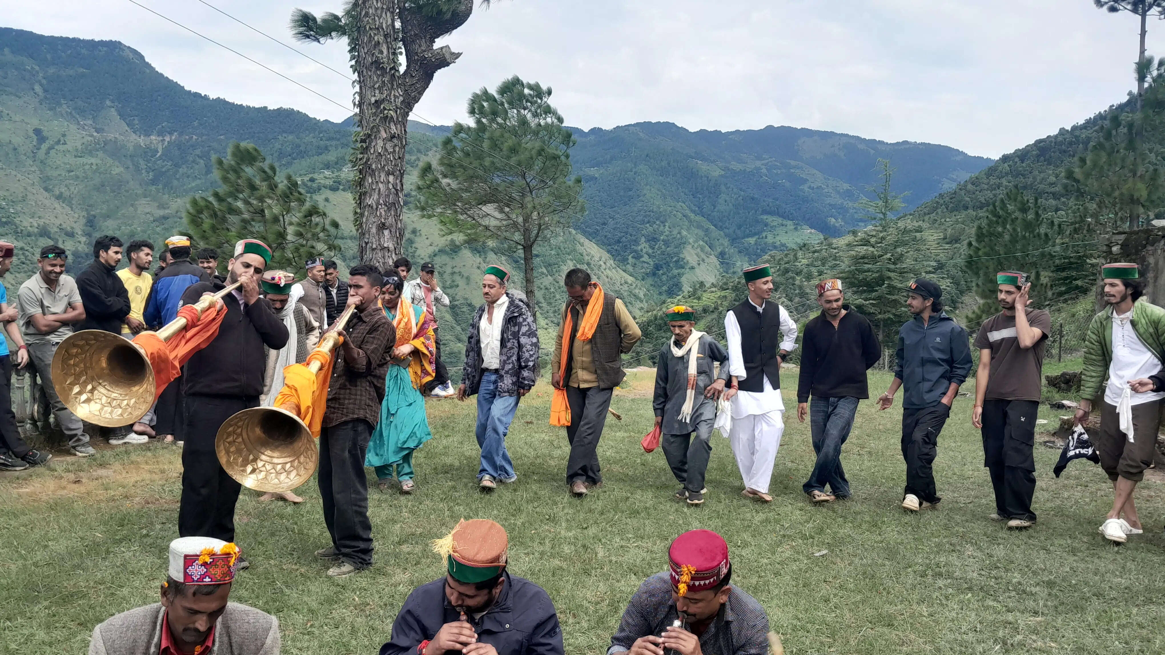 मंडी उत्तरशाल क्षेत्र के देवता सुहड़ा का गहरी का प्रकटोत्सव व सायर मेला आयोजित
