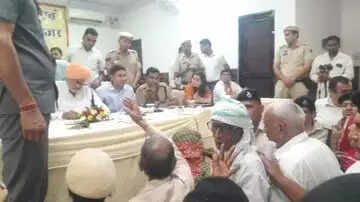 कृषि मंत्री ने झज्जर में सुनी जन समस्याएं किया समाधान