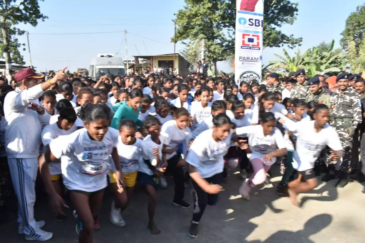 एसएसबी बगहा ने बोर्डर यूनिटी रन का किया आयोजन