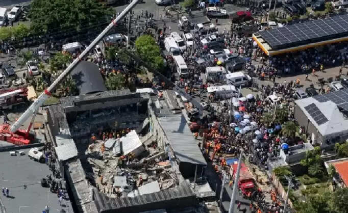 डोमिनिकन गणराज्य में नाइट क्लब की छत ढही, 79 की मौत, 155 घायल, तीन दिन का राष्ट्रीय शोक