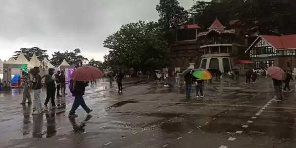 हिमाचल के कई क्षेत्रों में बारिश, मनाली की चोटियों पर बर्फबारी, पांच दिन तक येलो अलर्ट