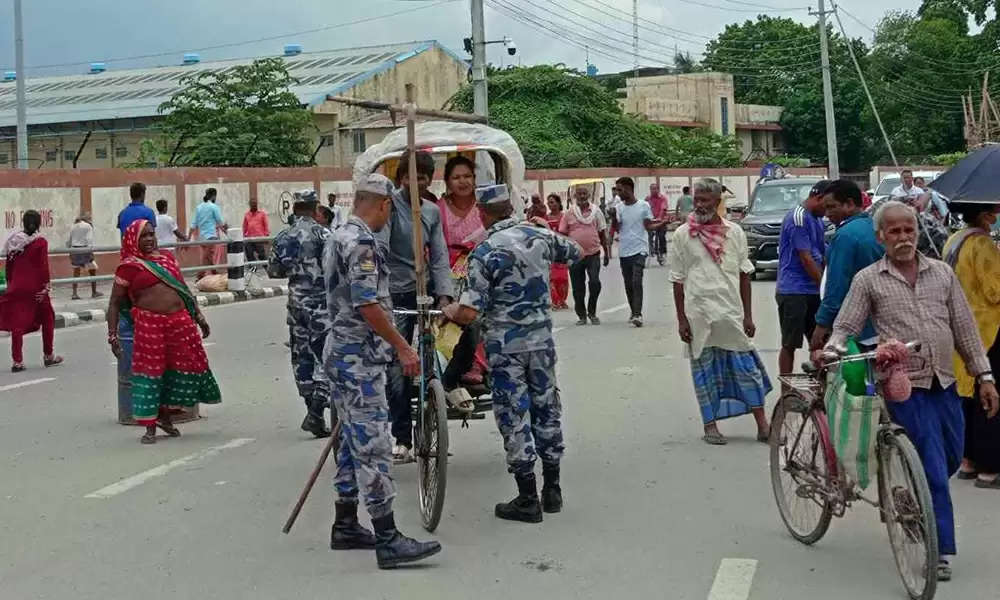 नेपाल में घुसने की कोशिश कर रहे दो बांग्लादेशियों को जोगबनी से भेजा वापस