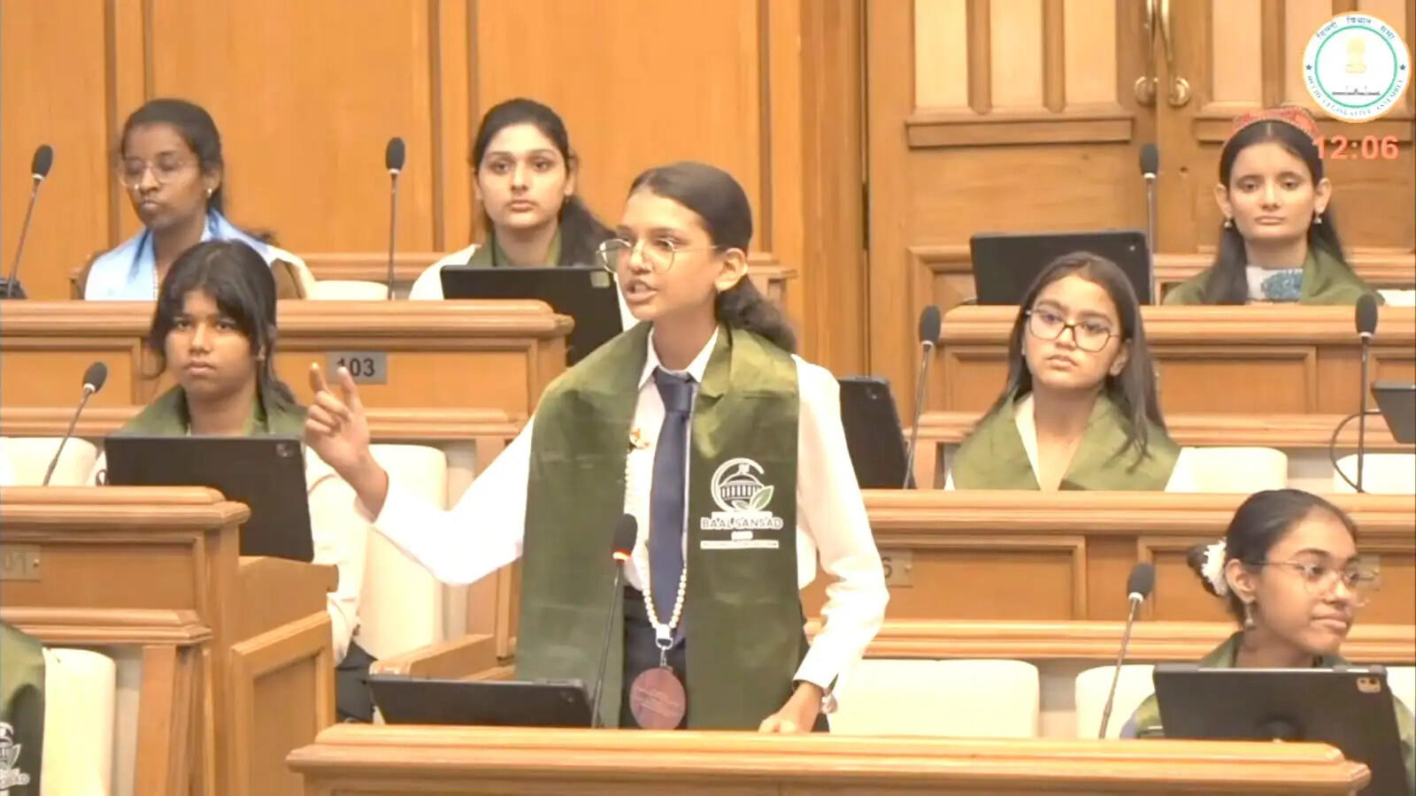दिल्ली विधानसभा में गूंजी शाहपुरा की पर्यावरण आवाज, श्रेया कुमावत ने राजस्थान का प्रतिनिधित्व किया