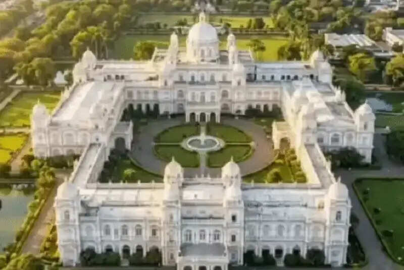 मप्रः सिंधिया राज परिवार संपत्ति विवाद में फिर फंसा, बड़ी बुआ की बेटी प्रतिमा देवी राना ने लगाई आपत्ति