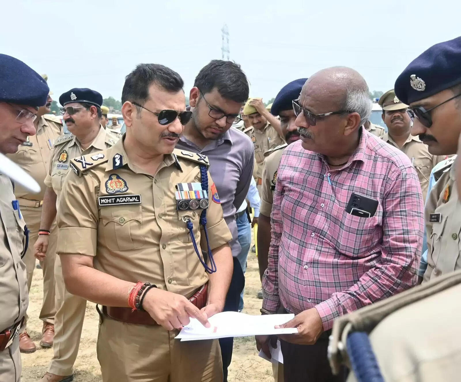 प्रधानमंत्री मोदी के प्रस्तावित वाराणसी दौरे की तैयारियां,दिव्यांगजनों व वरिष्ठ नागरिकों के लिए ई-रिक्शा की व्यवस्था