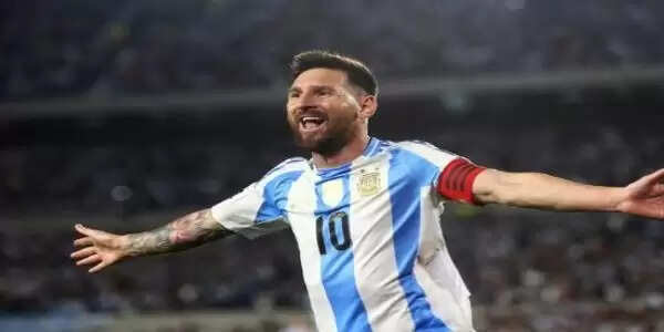 वर्ल्ड कप क्वालिफायर के लिए अर्जेंटीना टीम में लौटे लियोनेल मेसी, चिली और कोलंबिया से होंगे मुकाबले