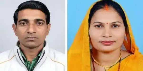 बस की टक्कर से बाइक सवार दंपति की मौत,बेटा घायल