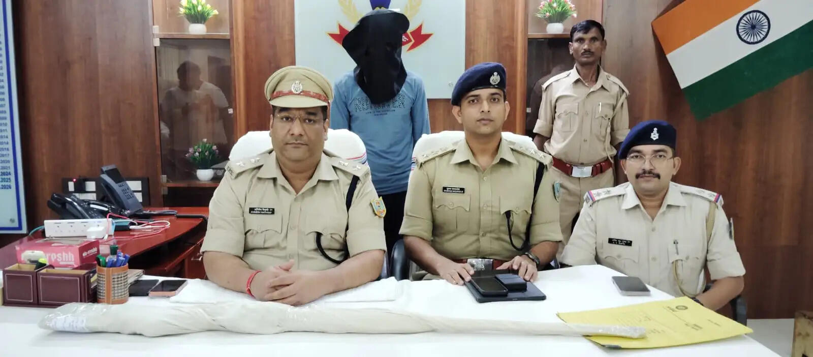 वाहन चोरी गिरोह का खुलासा, चार बाइक और भराठी बंदूक के साथ एक गिरफ्तार