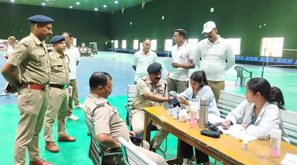 पुलिस लाइन में निशुल्क हेल्थ चेकअप कैंप, दो सौ से अधिक ने उठाया लाभ