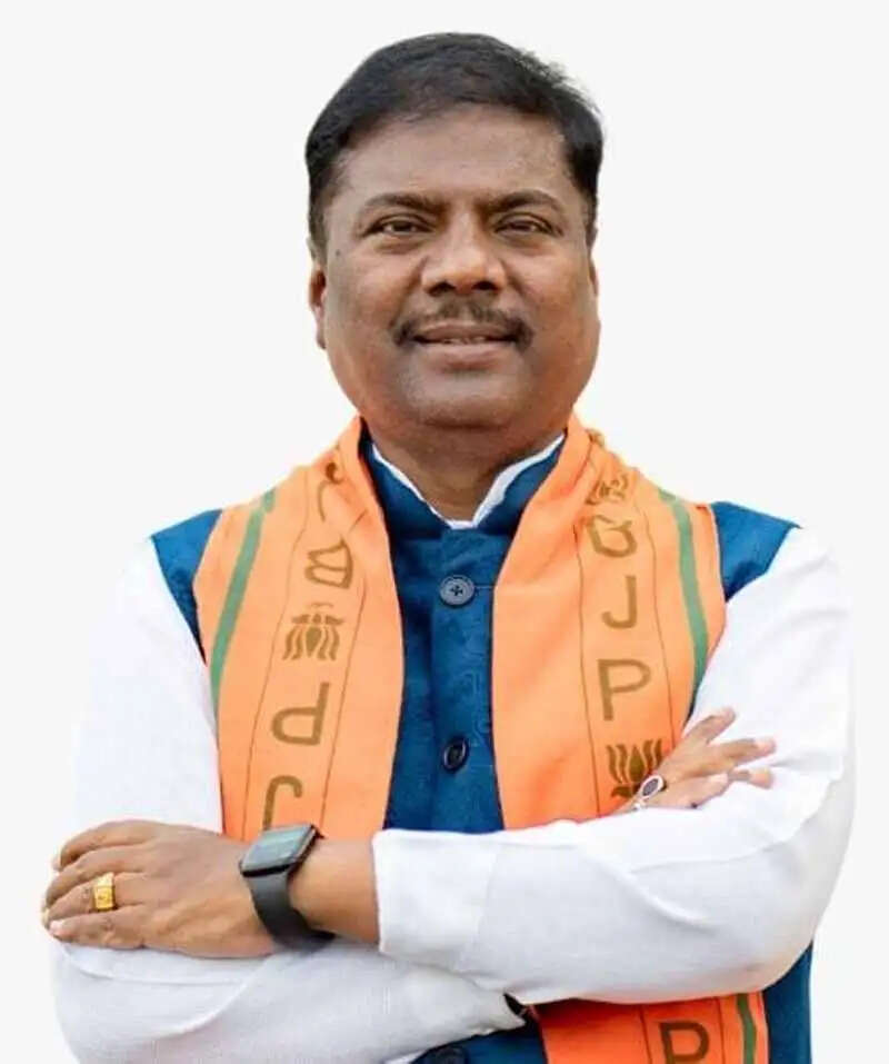 कांग्रेस की दोहरी नीति उजागर, नक्सलियों के समर्थन पर चुप्पी क्यों साधते हैं दीपक बैज : केदार कश्यप