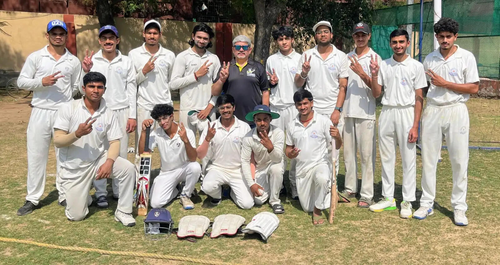 रवि राज और देवांश बिष्ट के शानदार खेल से श्याम लाल कॉलेज सेमीफाइनल में