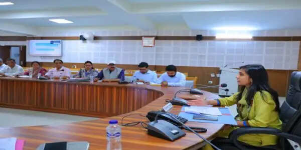 चारधाम यात्रा मार्ग पर विशेष रेस्क्यू अभियान चलाए: जिलाधिकारी