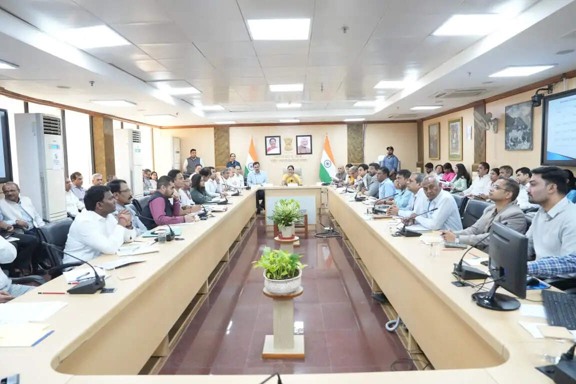 उच्चस्तरीय बैठक में सीएम का निर्देश: तय समय में पूरे हों बजट के सभी विकास कार्य