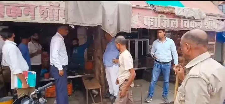 अवैध मीट की दुकानों के खिलाफ कार्रवाई, 70 किलो मीट जब्त